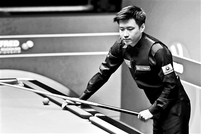 靠中距离脚 靠中距离脚